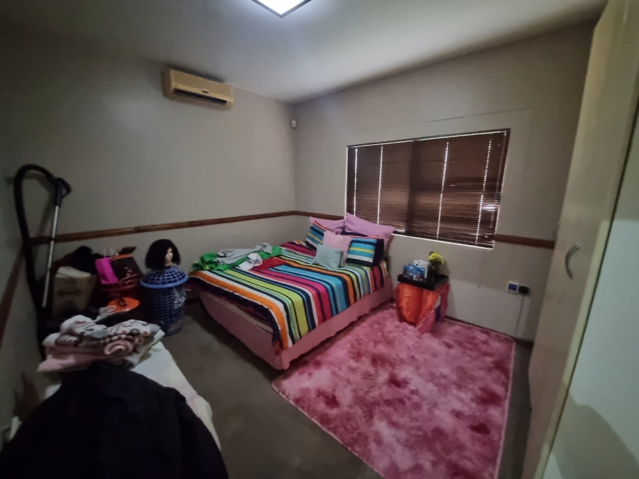 2 Bedroom Property for Sale in Waterval East North West